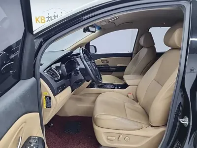 Kia Canival 2018, 126766 км, за 6498.62 USD - фото 11