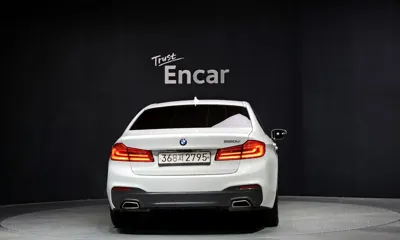 BMW 5-Series 2020, 135701 км, за 17641.23 USD
