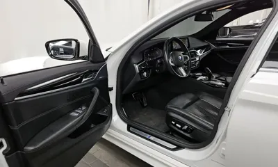 BMW 5-Series 2020, 135701 км, за 17641.23 USD - фото 10