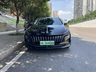Hongqi Hongqi E-QM5 2022, 132000 км, за 7377.96 USD