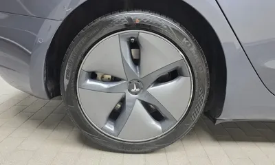 Tesla Model 3 2020, 138344 км, за 15635.19 USD