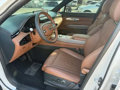 Genesis GV70 2023, 34796 км, за 31836.68 USD - фото 6