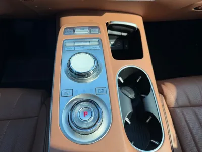 Genesis GV70 2023, 34796 км, за 31836.68 USD - фото 9