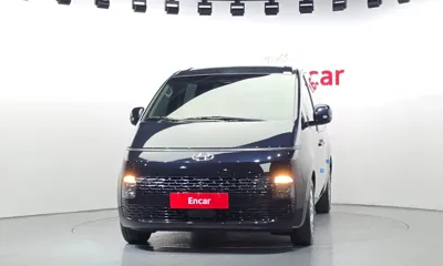 Hyundai Staria 2023, 86601 км, за 15796.65 USD