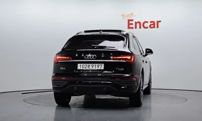 Audi Q5 2022, 62604 км, за 25629.12 USD
