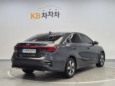 Kia K3 2019, 49534 км, за 6565.69 USD - фото 3