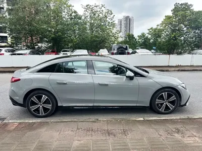 Mercedes-Benz EQE 2023, 57000 км, за 24914.16 USD