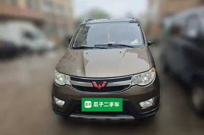 Wuling Hongguang 2014, 95200 км, за 3110 USD