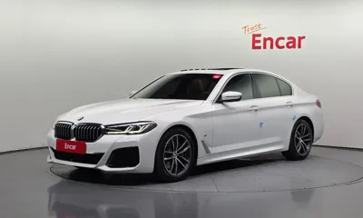 BMW 5-Series · 2022 год