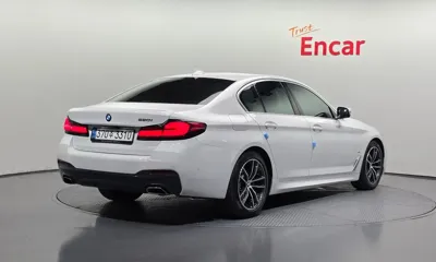 BMW 5-Series 2022, 76291 км, за 23303.14 USD