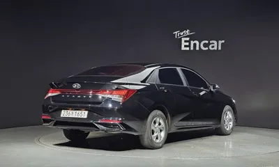 Hyundai Avante 2021, 129097 км, за 6186.1 USD