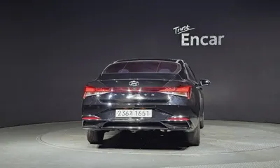 Hyundai Avante 2021, 129097 км, за 6186.1 USD
