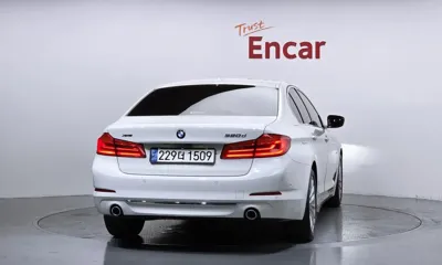 BMW 5-Series 2018, 66026 км, за 17226.8 USD