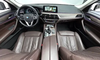 BMW 5-Series 2018, 66026 км, за 17226.8 USD - фото 7