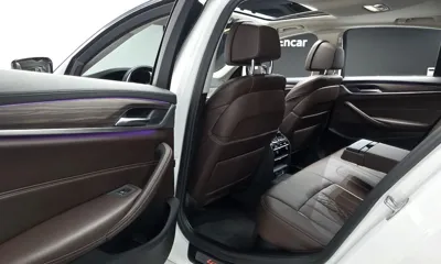BMW 5-Series 2018, 66026 км, за 17226.8 USD - фото 11