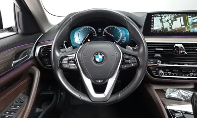 BMW 5-Series 2018, 66026 км, за 17226.8 USD - фото 12