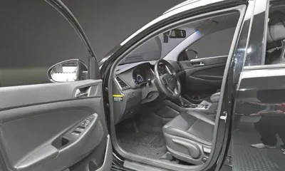 Hyundai Tucson 2017, 100085 км, за 8593.34 USD - фото 10