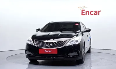 Hyundai Grandeur 2014, 207760 км, за 3875.46 USD