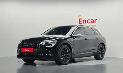 Audi e-tron · 2020 год