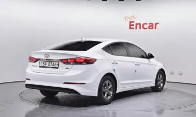 Hyundai Avante 2016, 156387 км, за 5219.69 USD