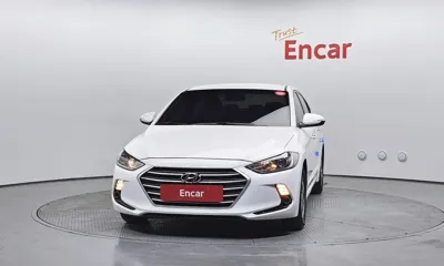 Hyundai Avante 2016, 156387 км, за 5219.69 USD