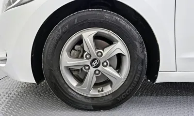 Hyundai Avante 2016, 156387 км, за 5219.69 USD