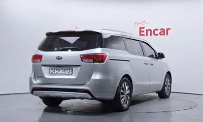 Kia Canival 2016, 118262 км, за 5942.63 USD