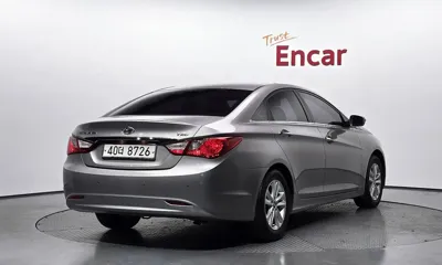 Hyundai Sonata 2011, 46858 км, за 3693.43 USD