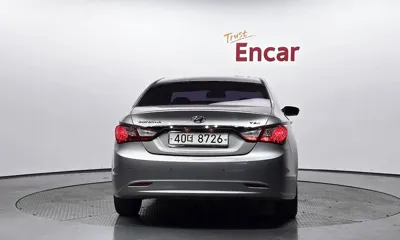 Hyundai Sonata 2011, 46858 км, за 3693.43 USD