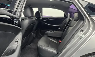 Hyundai Sonata 2011, 46858 км, за 3693.43 USD - фото 12