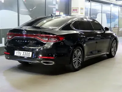 Hyundai Grandeur 2018, 89145 км, за 9302.64 USD