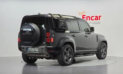 Land Rover Defender 2022, 70291 км, за 43746.7 USD