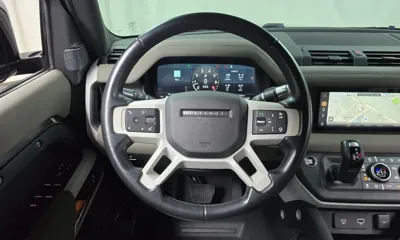 Land Rover Defender 2022, 70291 км, за 43746.7 USD - фото 13