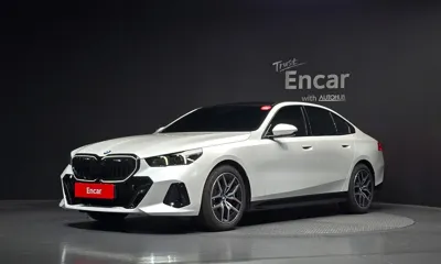 BMW 5-Series · 2026 год