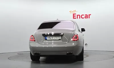 Rolls-Royce Ghost 2021, 24892 км, за 241564.92 USD