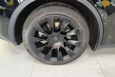 Tesla Model Y 2022, 89000 км, за 24905 USD - фото 11