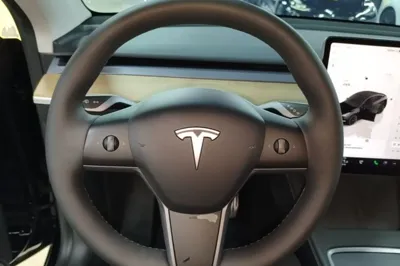 Tesla Model Y 2022, 89000 км, за 24905 USD - фото 13