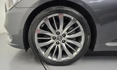 Genesis G80 2018, 80482 км, за 12940.09 USD