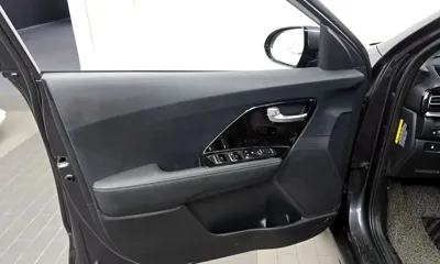 Kia Niro 2020, 58077 км, за 11004.75 USD - фото 24