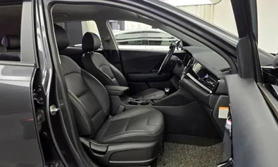Kia Niro 2020, 58077 км, за 11004.75 USD - фото 26