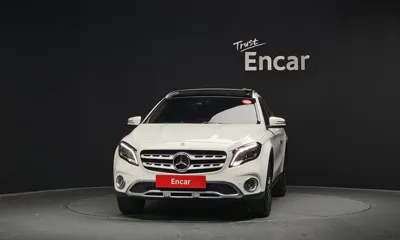 Mercedes-Benz GLA-Class 2018, 102514 км, за 9839.83 USD