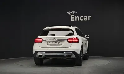 Mercedes-Benz GLA-Class 2018, 102514 км, за 9839.83 USD