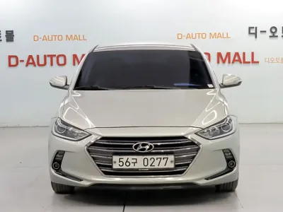 Hyundai Avante 2017, 190110 км, за 3964.32 USD