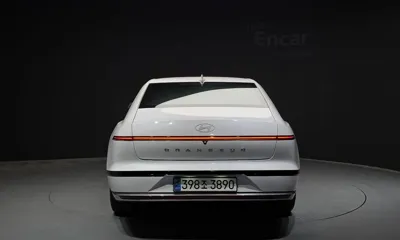 Hyundai Grandeur 2025, 19658 км, за 24222.13 USD