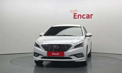 Hyundai Sonata 2015, 161778 км, за 4517.97 USD