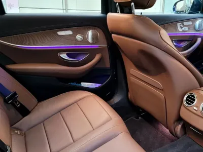 Mercedes-Benz E-Class 2023, 59574 км, за 28423.26 USD - фото 8