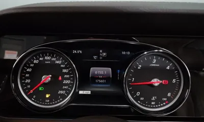 Mercedes-Benz E-Class 2018, 175601 км, за 14246.69 USD - фото 8
