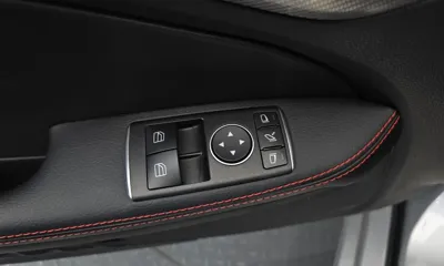 Mercedes-Benz SLC-Class 2019, 63243 км, за 19364.58 USD - фото 27