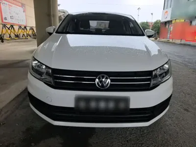 Volkswagen Santana 2018, 22500 км, за 5443.55 USD