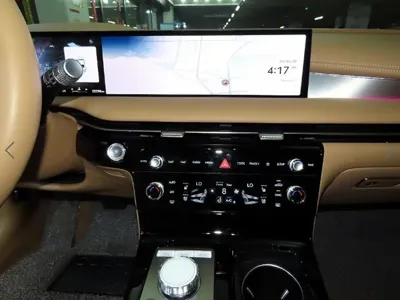 Genesis G80 2025, 22295 км, за 34790.6 USD - фото 11